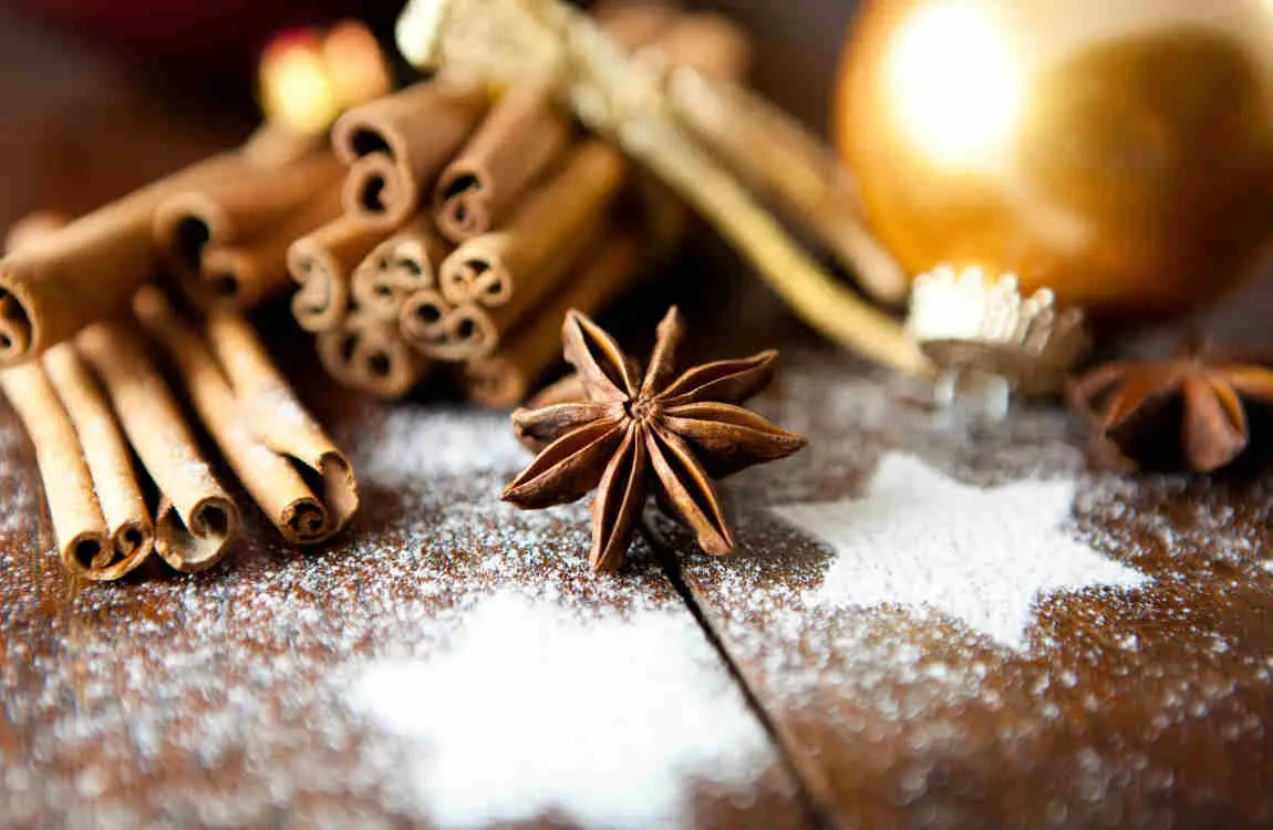 why does my house smell like cinnamon