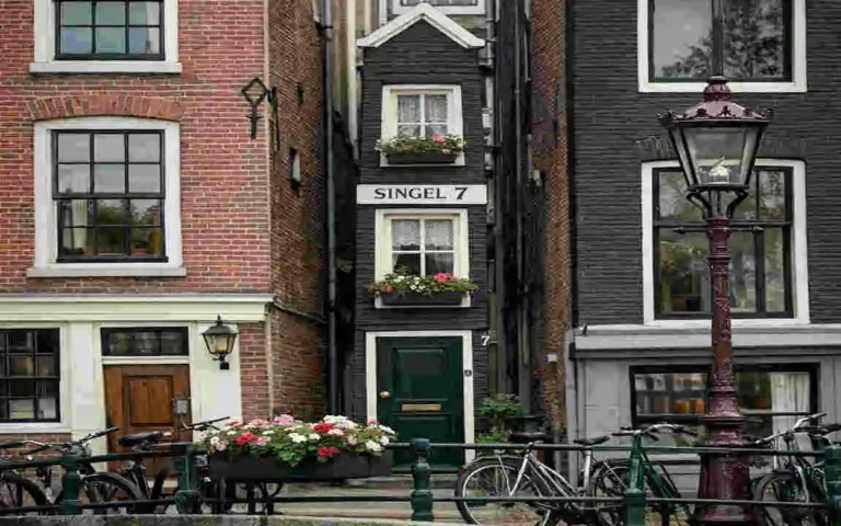 amsterdam narrowest house