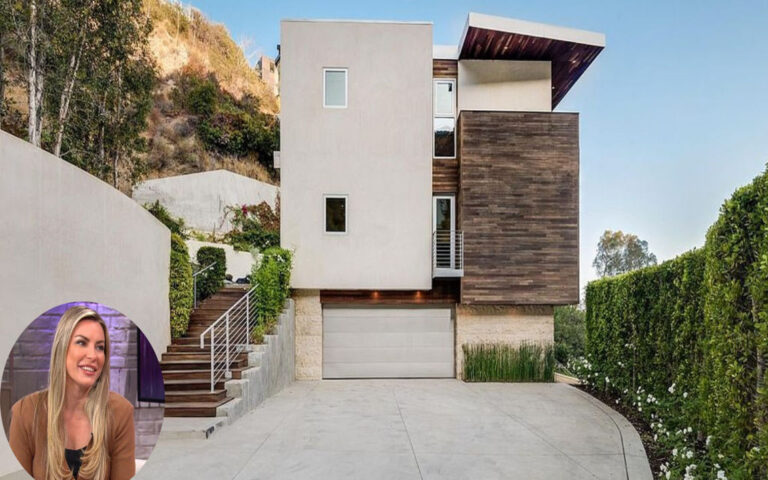 crystal hefner house