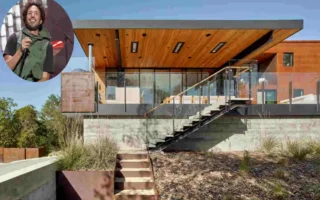 Zack Dela Houses