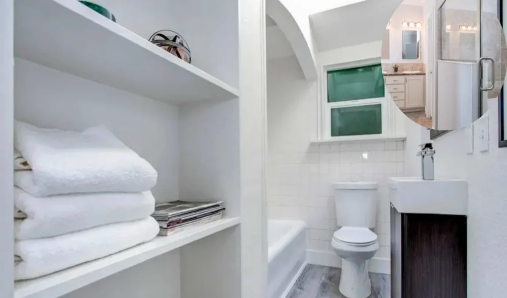how to remodel a bathroom in a mobile home