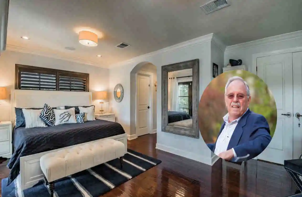  James Sinegal  home