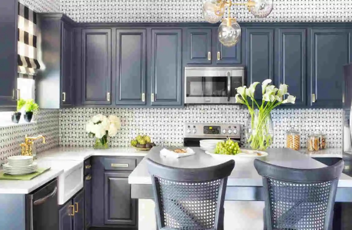 Can You Use Canned Spray Paint for Kitchen