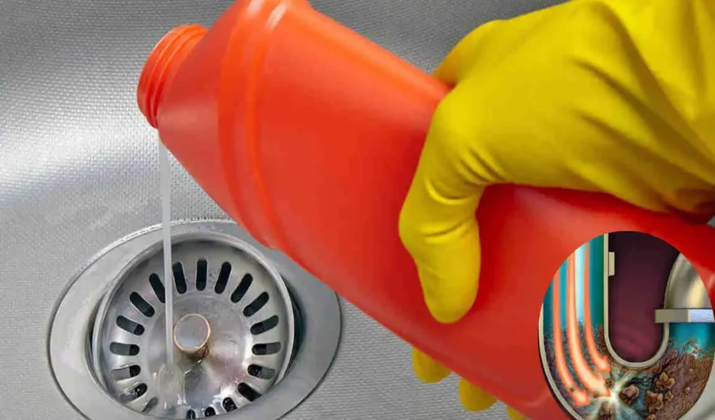 is toilet cleaner bad for pipes