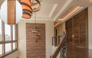 how to sand louvered doors