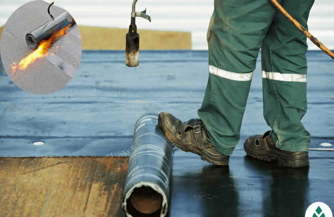 how much does a roll of rolled roofing cost