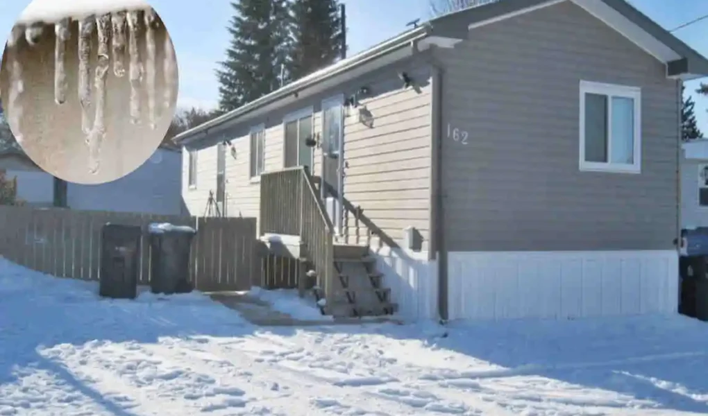 what temperature do pipes freeze under mobile home