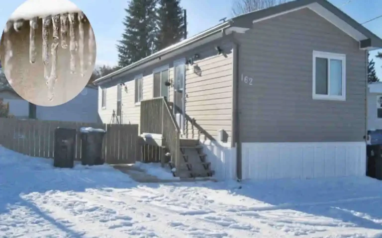 what temperature do pipes freeze under mobile home