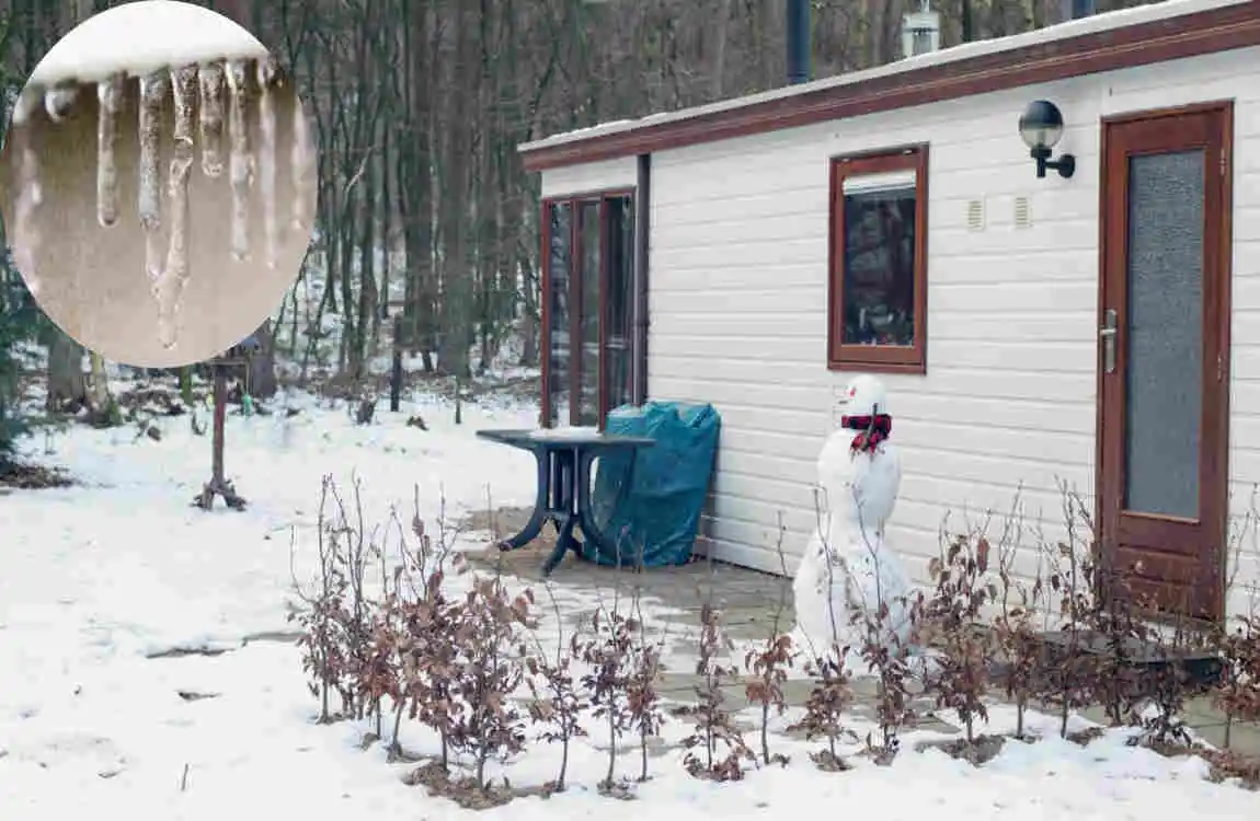 what temperature do pipes freeze under mobile home