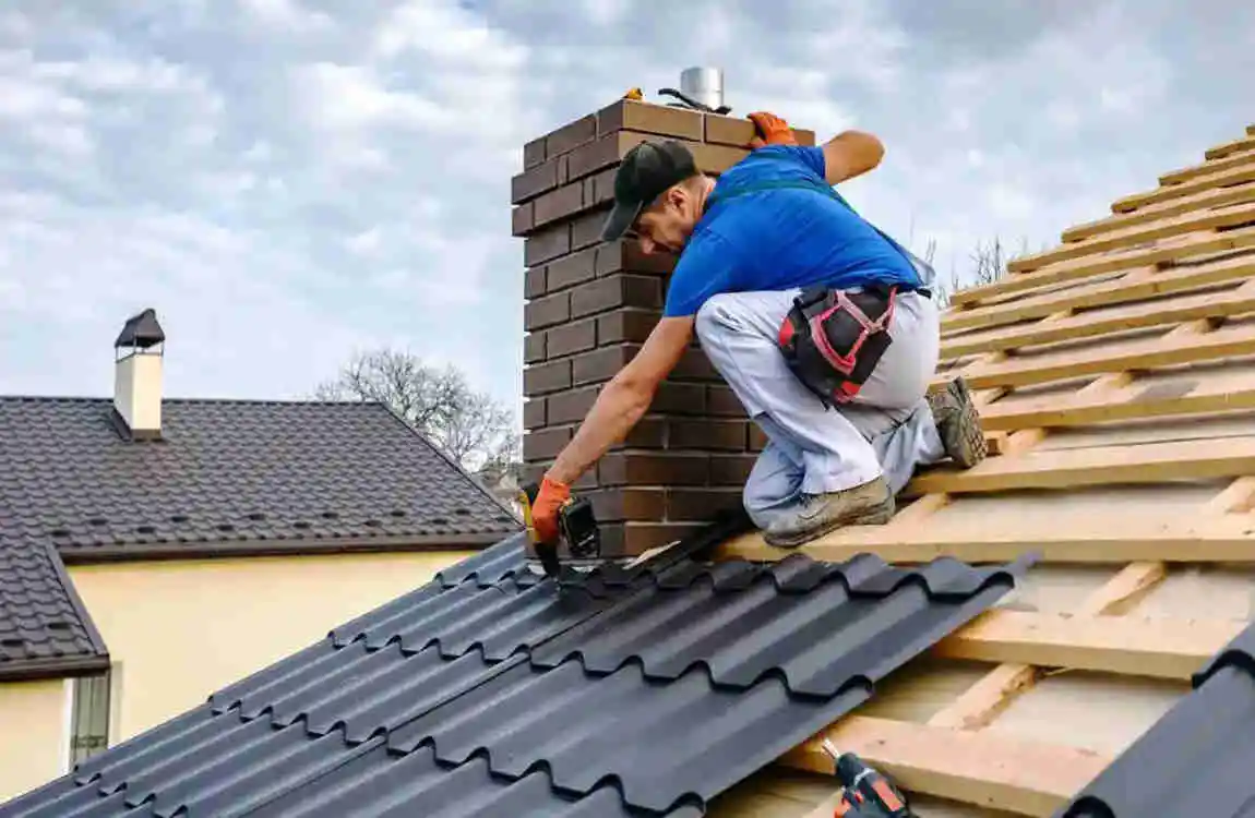 how much does a roll of rolled roofing cost