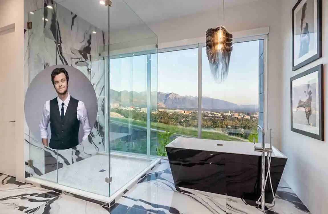  Jack Quaid's House