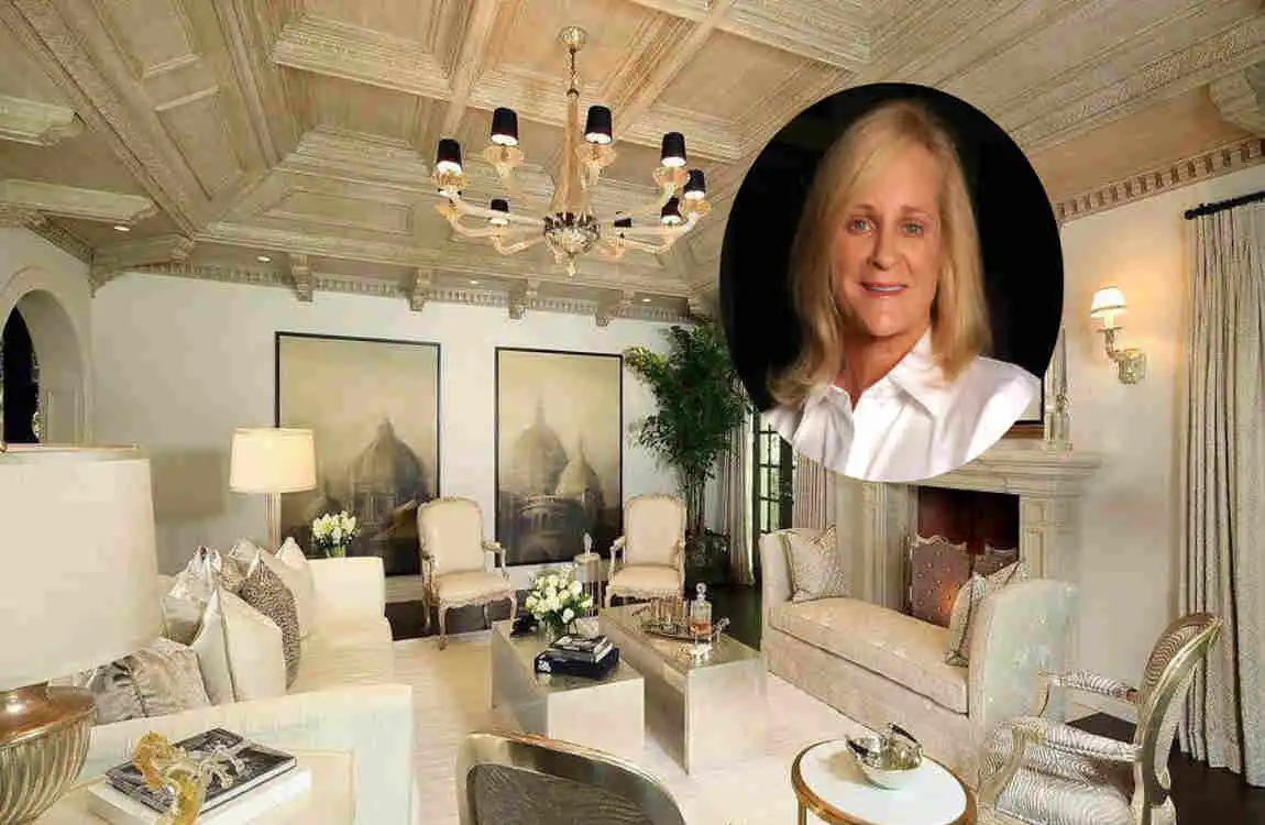 Nancy Walton Laurie House