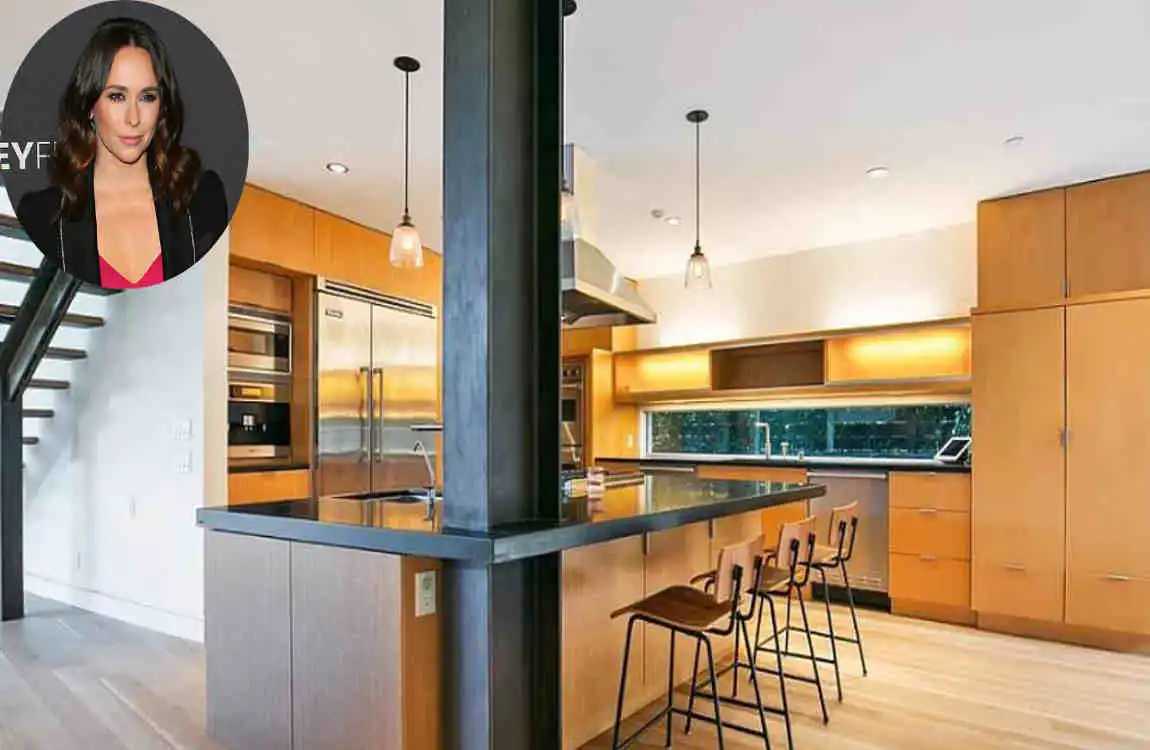 Jennifer Love Hewitt’s Stunning House