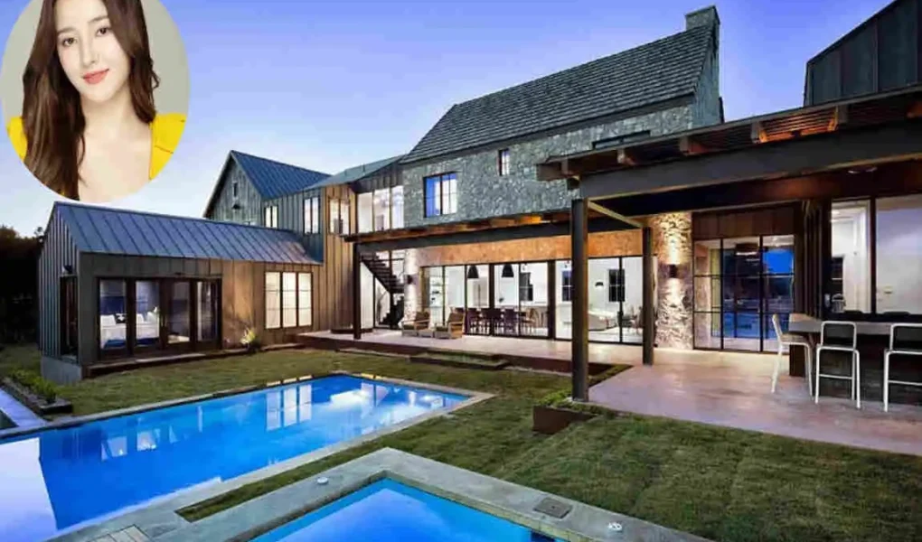 Nancy Momoland house