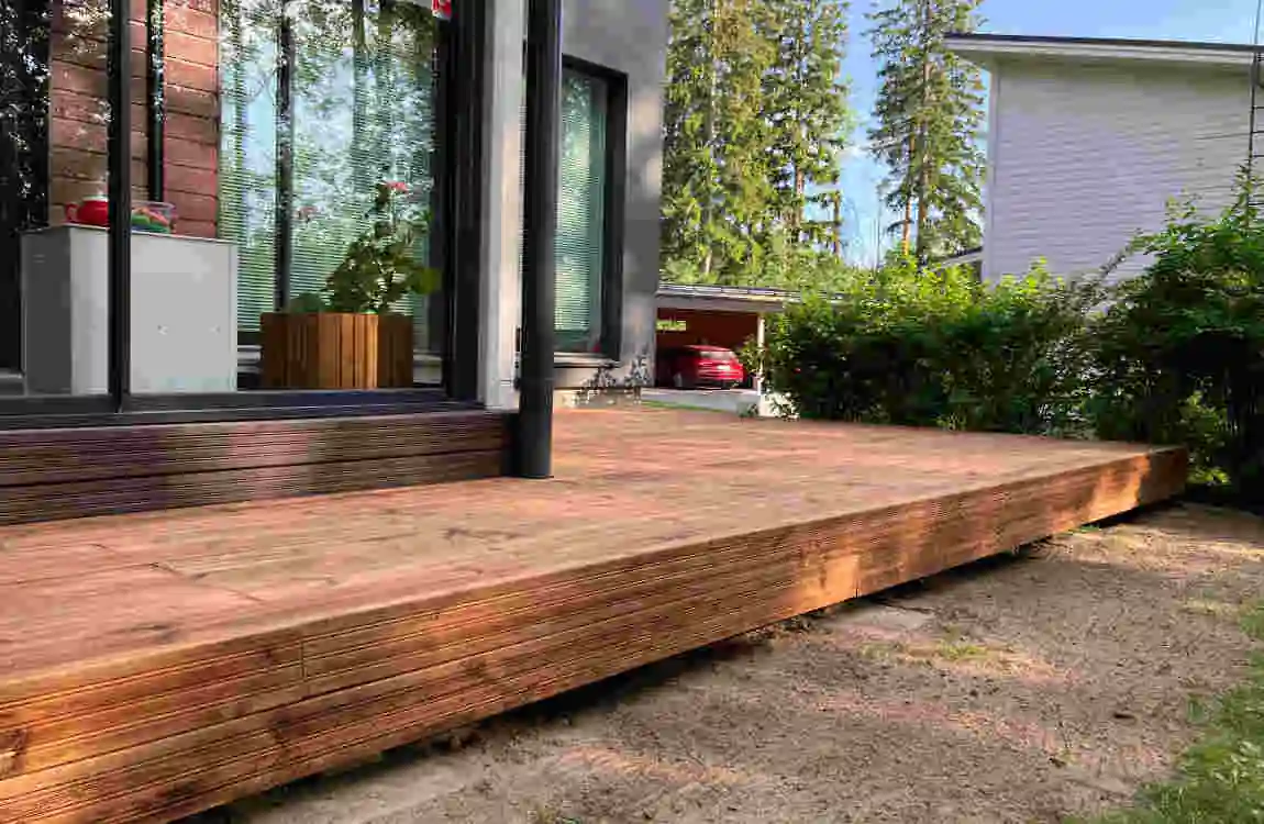 adding-a-natural-look-to-your-home-with-woodgrain-shiplap-cladding