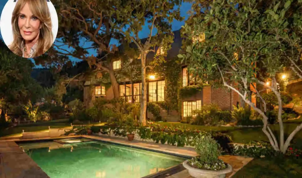 Jaclyn Smith's Stunning House