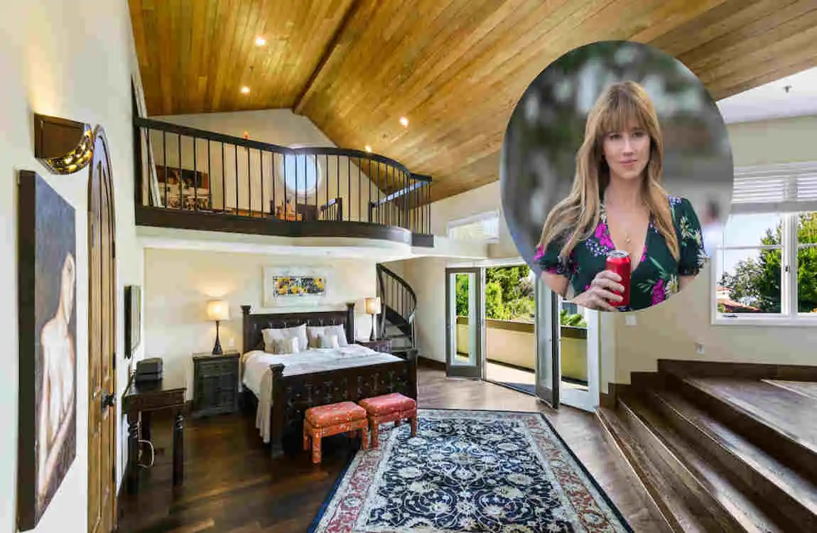 Linda Cardellini House