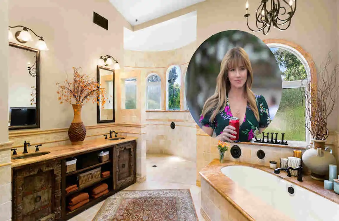 Linda Cardellini House
