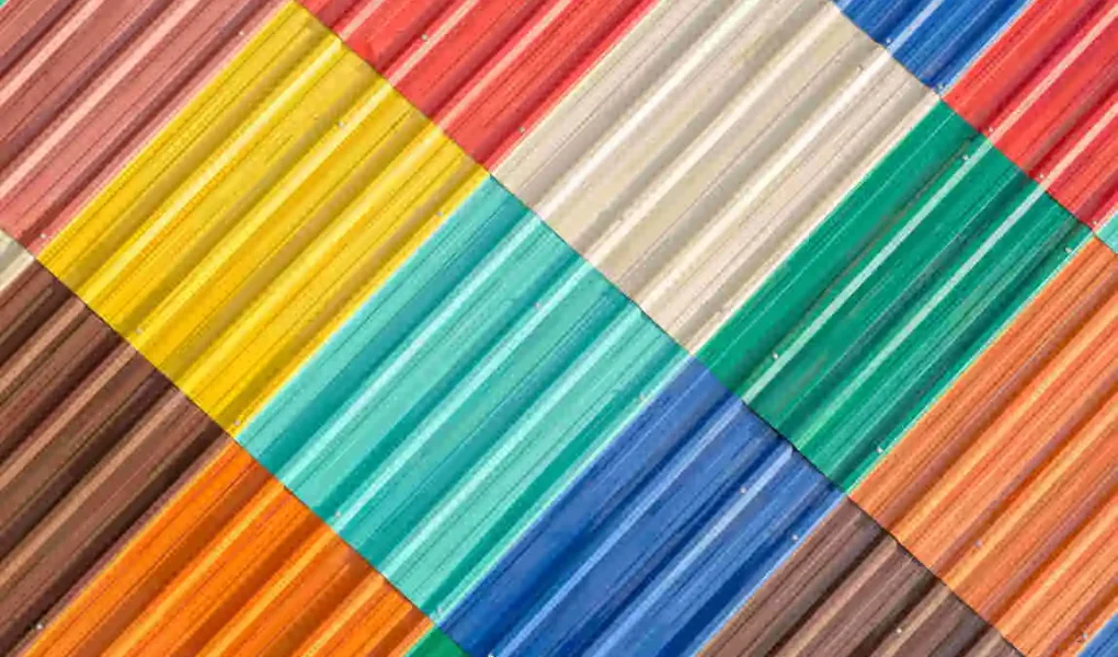 What Does a New Metal Roof Cost? Prices Per Sq Ft + Installation