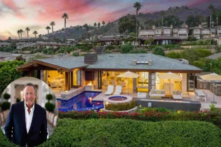 Stephen Cloobeck House