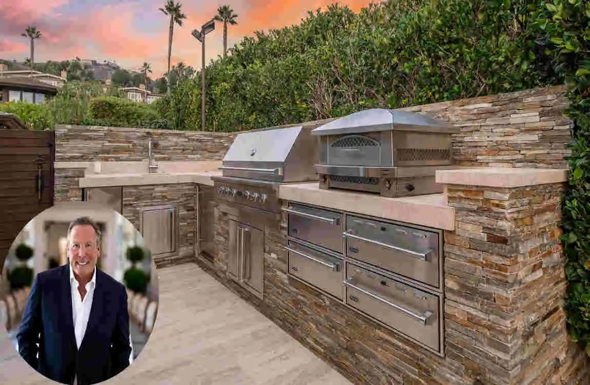 Stephen Cloobeck House