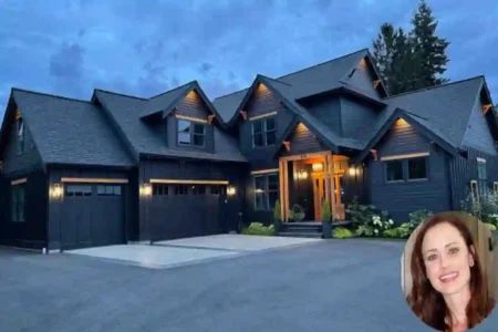 Kimberly Alexis Bledel House