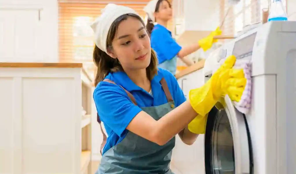 Should I Tip House Cleaners