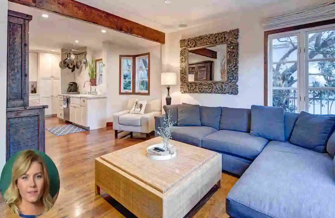 Elisha Cuthbert's House