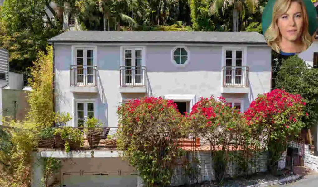 Elisha Cuthbert's House