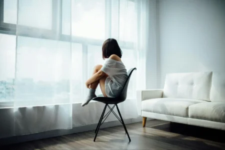 The Relaxation Mistakes That Keep People Feeling Mentally Drained at Home