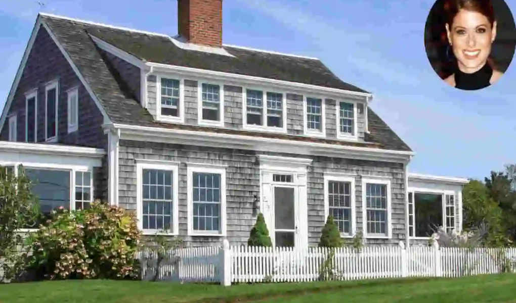 Debra Messing House