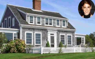 Debra Messing House