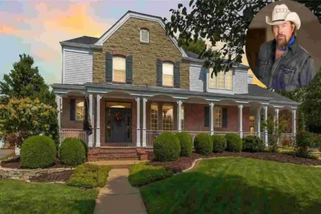 Toby Keiths House