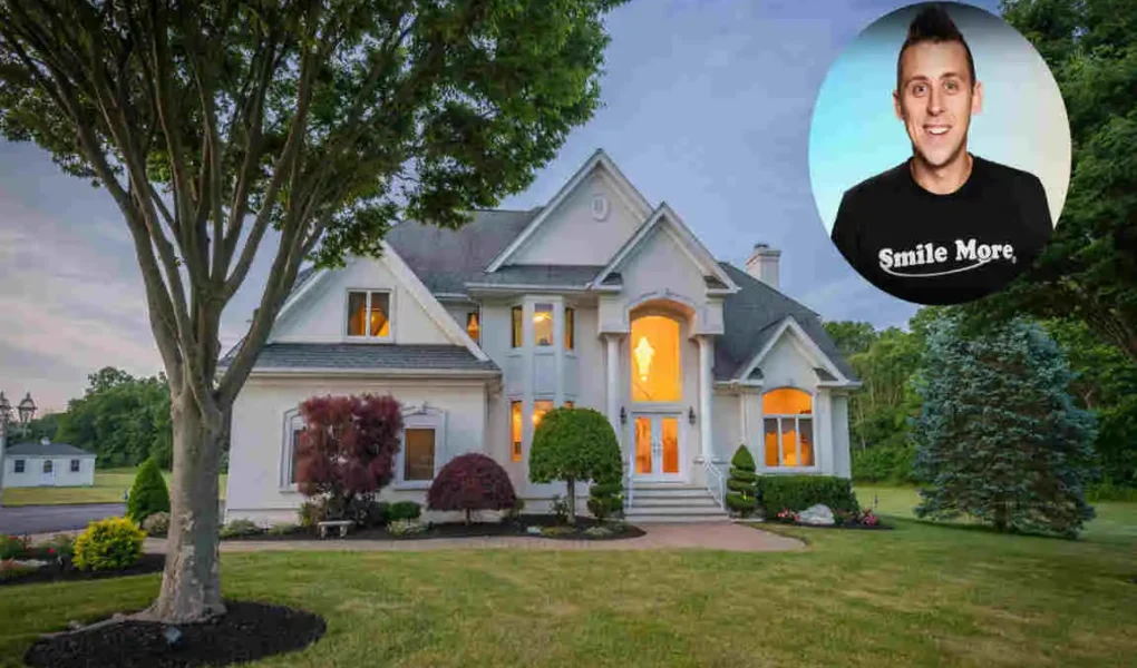 Roman Atwood House